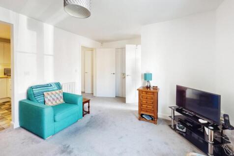 22e5b293-Hepworth-Way-Bedroom 202.jpg