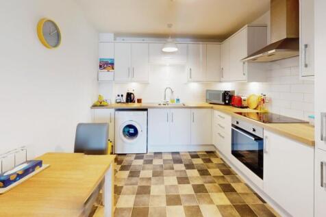 7c910b75-Hepworth-Way-Kitchen 201.jpg