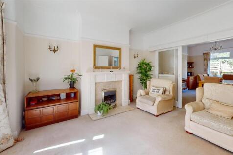 Botheby-Wood-Living-Room.jpg
