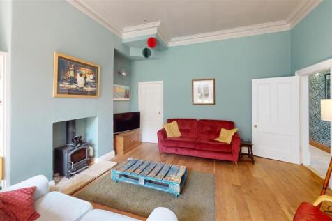 73a-Gargrave-Road-Living-Room 1.jpg