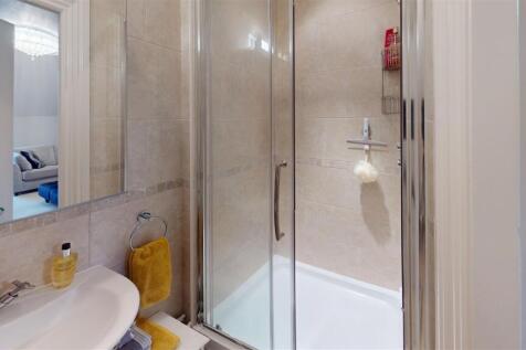 Gargrave-House-11-Bathroom(1).jpg