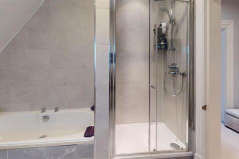 Gargrave-House-11-Bathroom(2).jpg