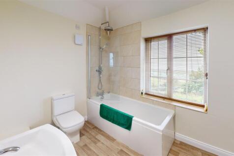 Park-Cottages-Bathroom.jpg