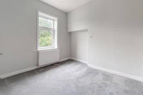 Clay-Hall-Bedroom 4.jpg