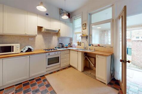 Lancashire-Yorkshire-Terrace-Kitchen 1.jpg