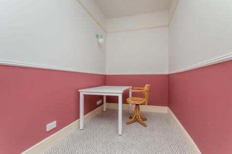 Hallway/Study area