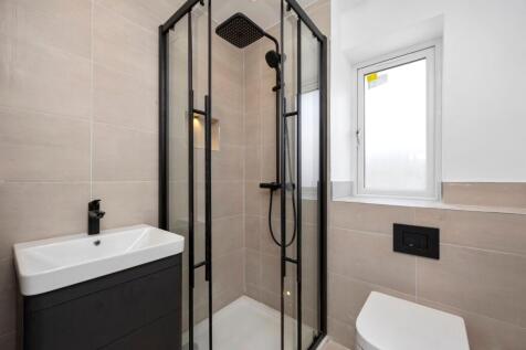 Bedroom 1 En-Suite
