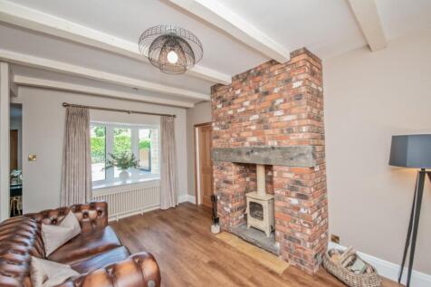 Living Room/Snug