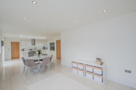 Kitchen/Family Room
