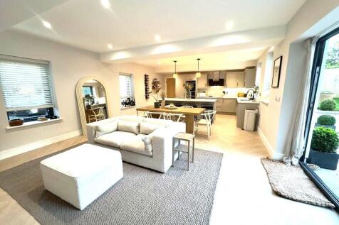 Kitchen/Family Room