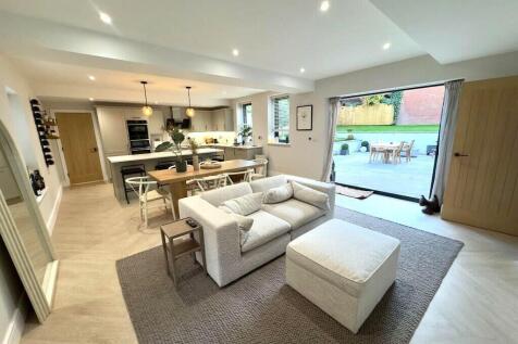 Kitchen/Family Room