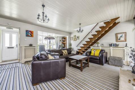 Bay House, Marine Walk, Hayling Island-PorticoMark