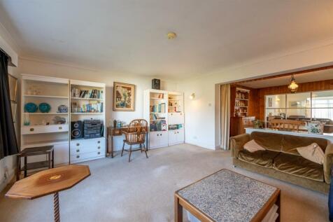 21 Hollow Lane 24 27.jpg