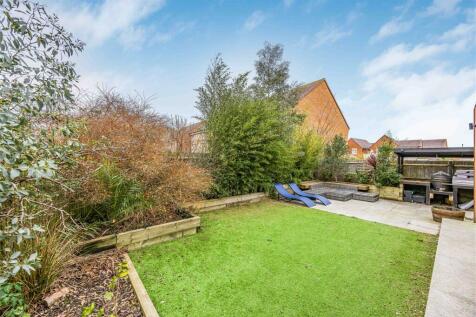 13 Herons Way, Hayling Island-Small-PorticoMarketi