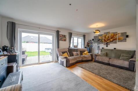 13 Eastoke Avenue 25 13.jpg