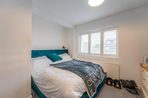 13 Eastoke Avenue 25 24.jpg