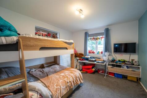 13 Eastoke Avenue 25 10.jpg