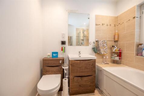 13 Eastoke Avenue 25 20.jpg