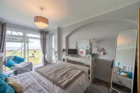 7 Shearwater Court 25 11.jpg
