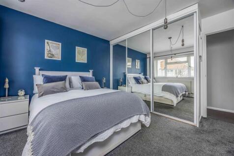5 Culver Drive, Hayling Island-Small-PorticoMarket