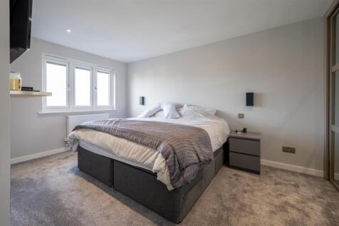 2 Eastoke Avenue 23 15.jpg