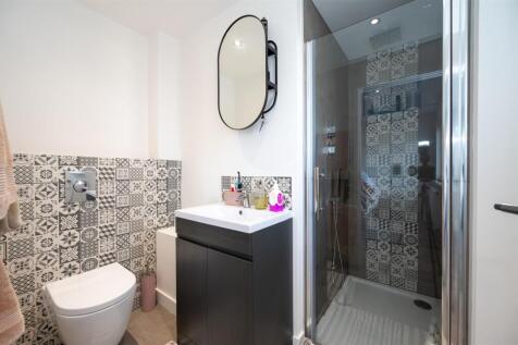 2 Eastoke Avenue 23 18.jpg