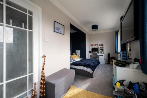 2 Eastoke Avenue 23 10.jpg