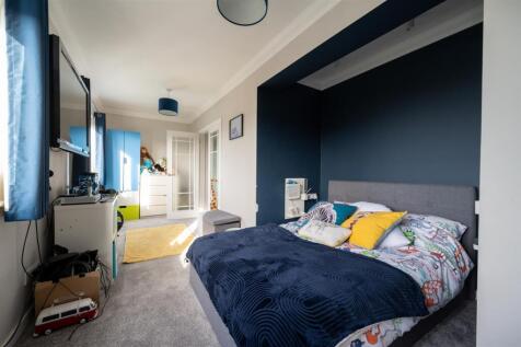 2 Eastoke Avenue 23 11.jpg