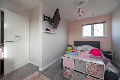 2 Eastoke Avenue 23 13.jpg