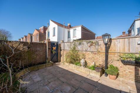 40 Haslemere Road 25 22.jpg
