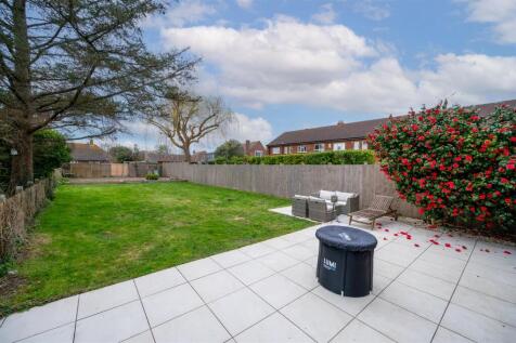 2b Selsmore Avenue 25 19.jpg