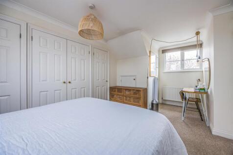 St. Ebbes Cottage, Victoria Road, Hayling Island-S