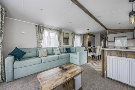 Mill Rythe Holiday Village-PorticoMarketing-Arden&amp;