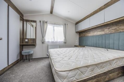 Mill Rythe Holiday Village-PorticoMarketing-Arden&amp;