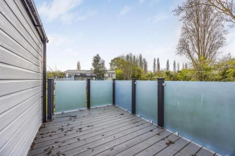 Mill Rythe Holiday Village-PorticoMarketing-Arden&amp;