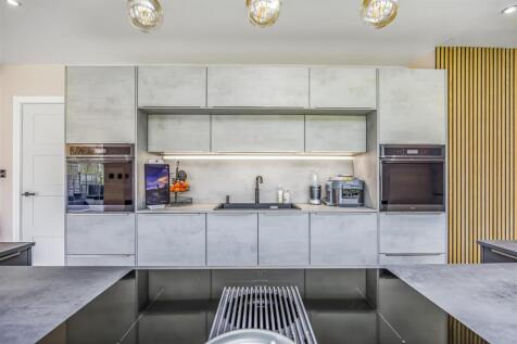 3 The Peak, Rowland&#39;s Castle-PorticoMarketing-Arde