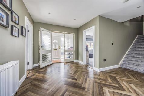3 The Peak, Rowland&#39;s Castle-PorticoMarketing-Arde