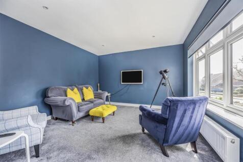 3 The Peak, Rowland&#39;s Castle-PorticoMarketing-Arde