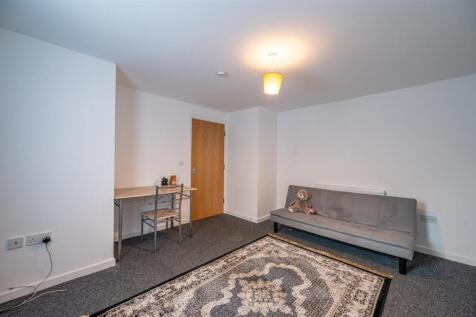 Flat 1b 3 Creek Road 24 12.jpg