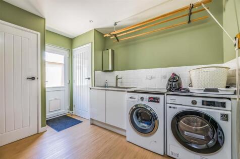 15 Sinah Lane, Hayling Island-Small-PorticoMarketi