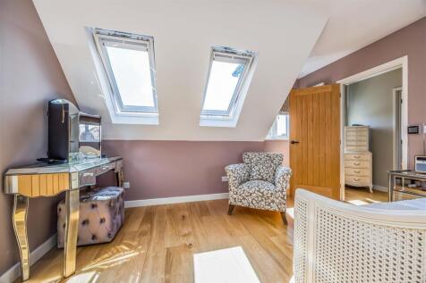 15 Sinah Lane, Hayling Island-Small-PorticoMarketi