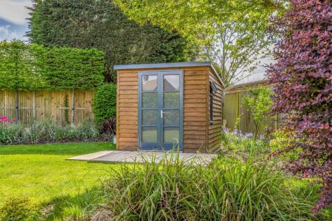 15 Sinah Lane, Hayling Island-Small-PorticoMarketi