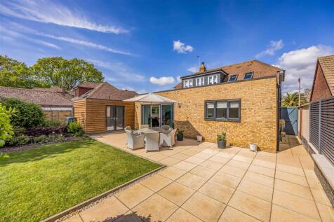 15 Sinah Lane, Hayling Island-Small-PorticoMarketi
