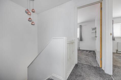 100 Fathoms Reach, Hayling Island-Small-PorticoMar