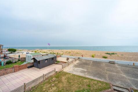Flat 5 Regatta Court 22 5.jpg