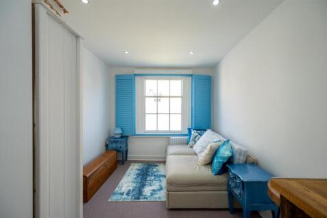 Flat 2, 49 The Crescent 25 9.jpg