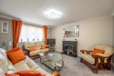 flat 1, 111 Elm Grove 25 12.jpg