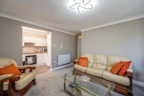 flat 1, 111 Elm Grove 25 14.jpg