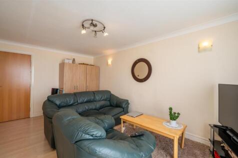 Flat 41 Annes Court 25 8.jpg