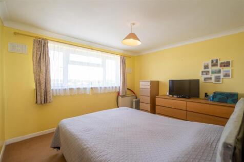 Flat 41 Annes Court 25 9.jpg